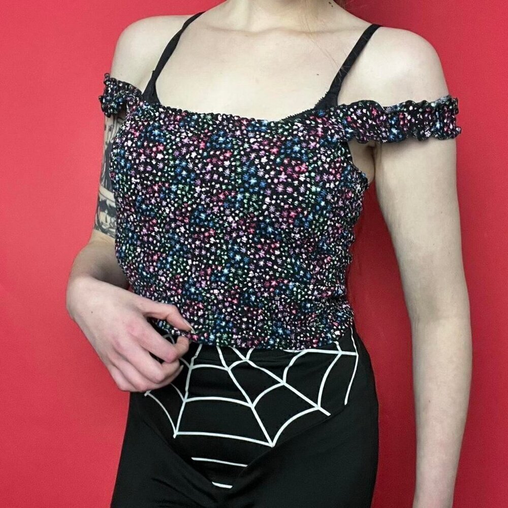 Blue notes / Dainty floral crop 🖤💙